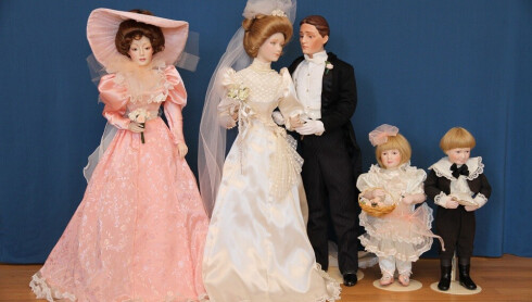 Выставка кукол «Свадебный альбом»